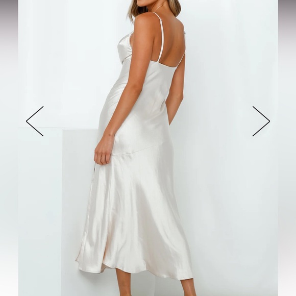 Hello molly Wanted on dance floor midi dress champagne - Picture 2 of 5